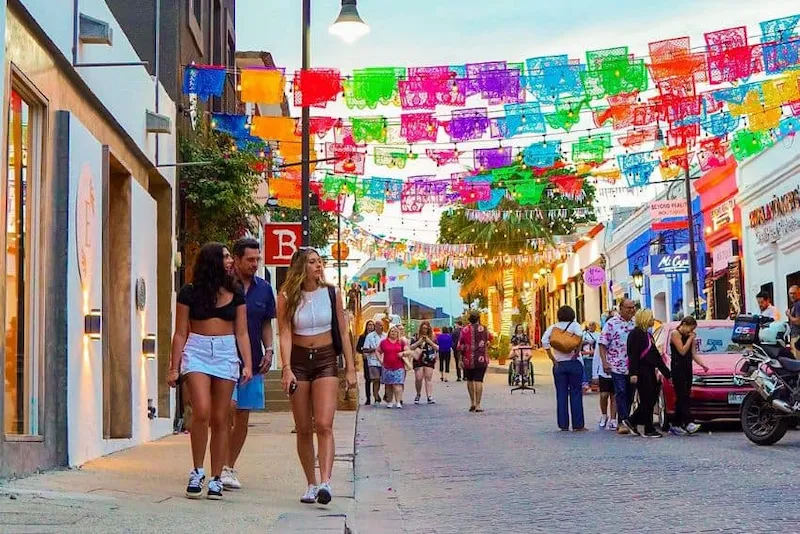 San José del Cabo historic art district and colonial town center